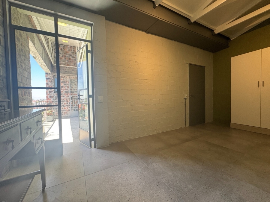 To Let 2 Bedroom Property for Rent in Salt River Western Cape